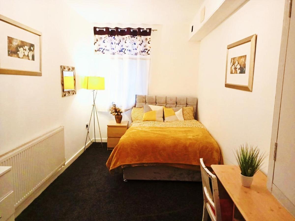 Double Room Close To Bradford University And City Centre エクステリア 写真