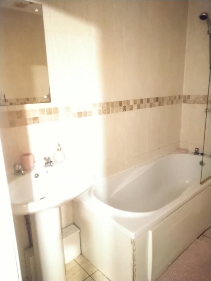 Double Room Close To Bradford University And City Centre エクステリア 写真