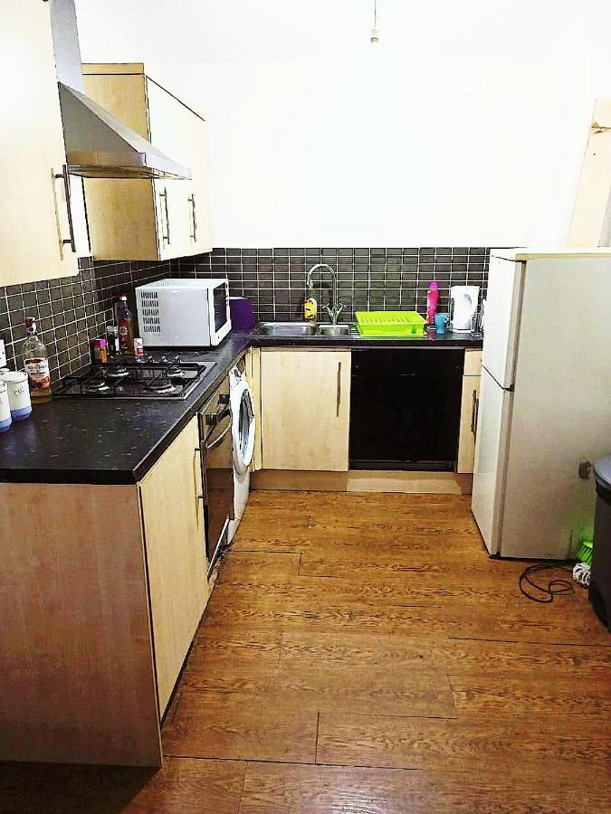 Double Room Close To Bradford University And City Centre エクステリア 写真